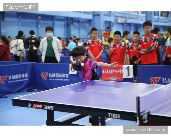 乒乓球技术与心理素质的双重提升探究：从基础训练到比赛应对策略