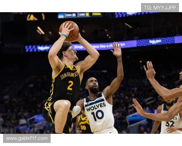 勇士队与老鹰的激烈对决谁能在这场比赛中笑到最后