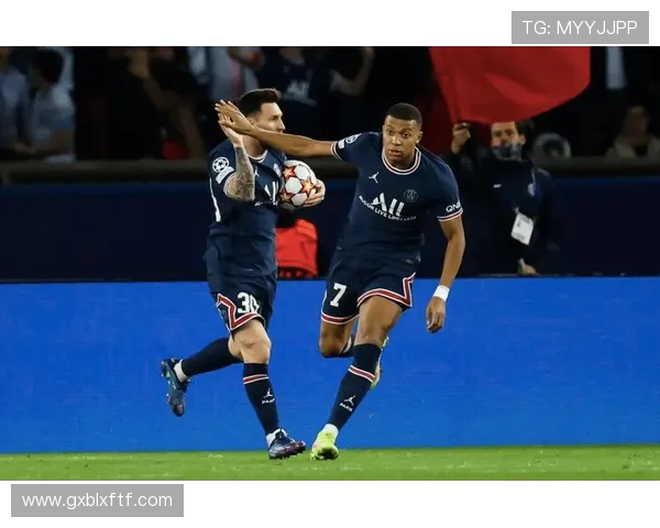 巴黎对阵莱比锡精彩直播视频全程回顾与分析